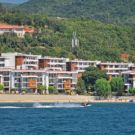 Messambria Beach Apartments Sveti Vlas Bagian luar foto
