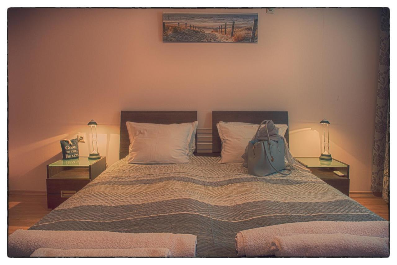 Messambria Beach Apartments Sveti Vlas Bagian luar foto