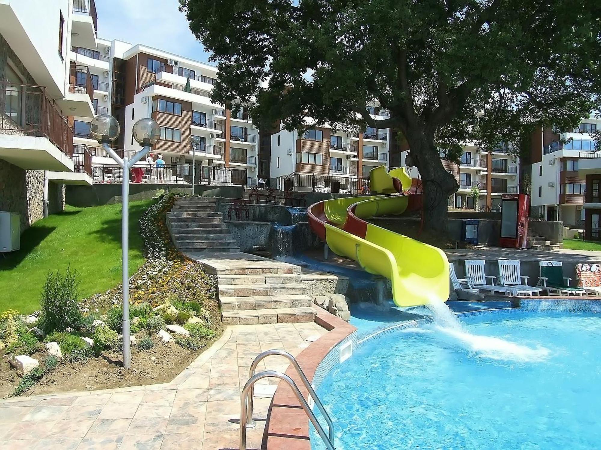 Messambria Beach Apartments Sveti Vlas Bagian luar foto