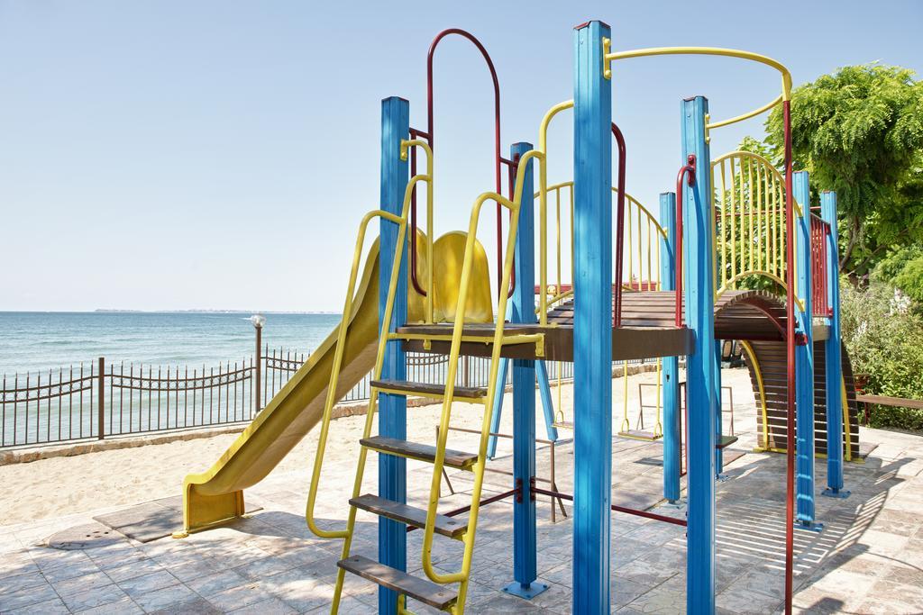 Messambria Beach Apartments Sveti Vlas Bagian luar foto